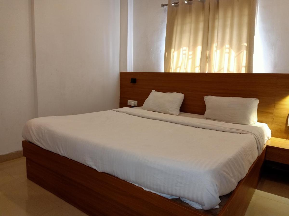 Anurag Residency Hotel Guwahati Exterior foto