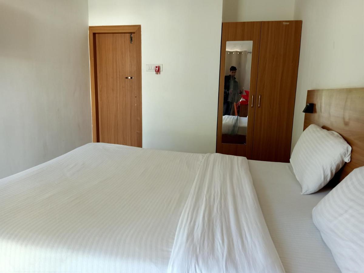 Anurag Residency Hotel Guwahati Exterior foto